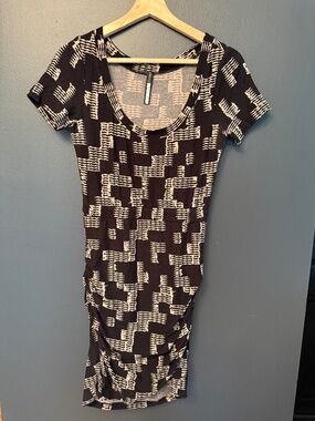 PLENTY by TRACY REESE Tribal Print jersey body con dress s/m